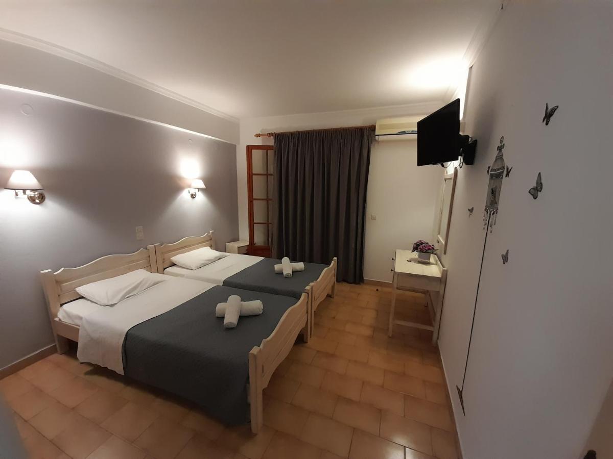 Aronda Apartments Дассия Экстерьер фото
