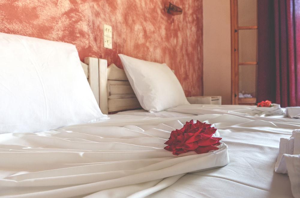 Aronda Apartments Дассия Экстерьер фото